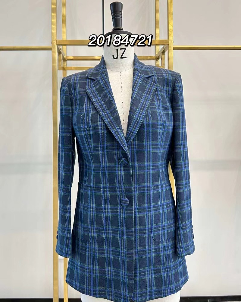 高級(jí)定制西服HW030